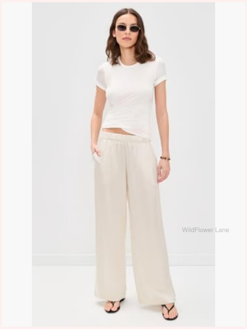 Lightweight Ribbed T-Shirt with Ruched Details - Picture 3 of 6